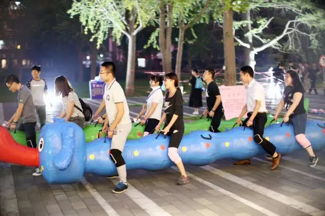 公司舉辦中秋節(jié)外地單身青年歡樂嘉年華活動(dòng)3.jpg 公司舉辦中秋節(jié)外地單身青年歡樂嘉年華活動(dòng)3.jpg