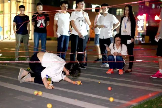 公司舉辦中秋節(jié)外地單身青年歡樂嘉年華活動(dòng)4.jpg 公司舉辦中秋節(jié)外地單身青年歡樂嘉年華活動(dòng)4.jpg